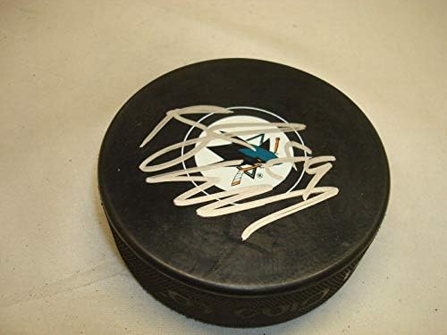 Barclay Goodrow İmzalı San Jose Köpekbalıkları Hokey Diski İmzalı 1B İmzalı NHL Diskleri