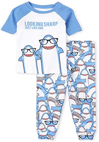 Çocuk yeri erkek bebek ve yürümeye başlayan çocuk baba köpekbalığı rahat pamuklu pijama